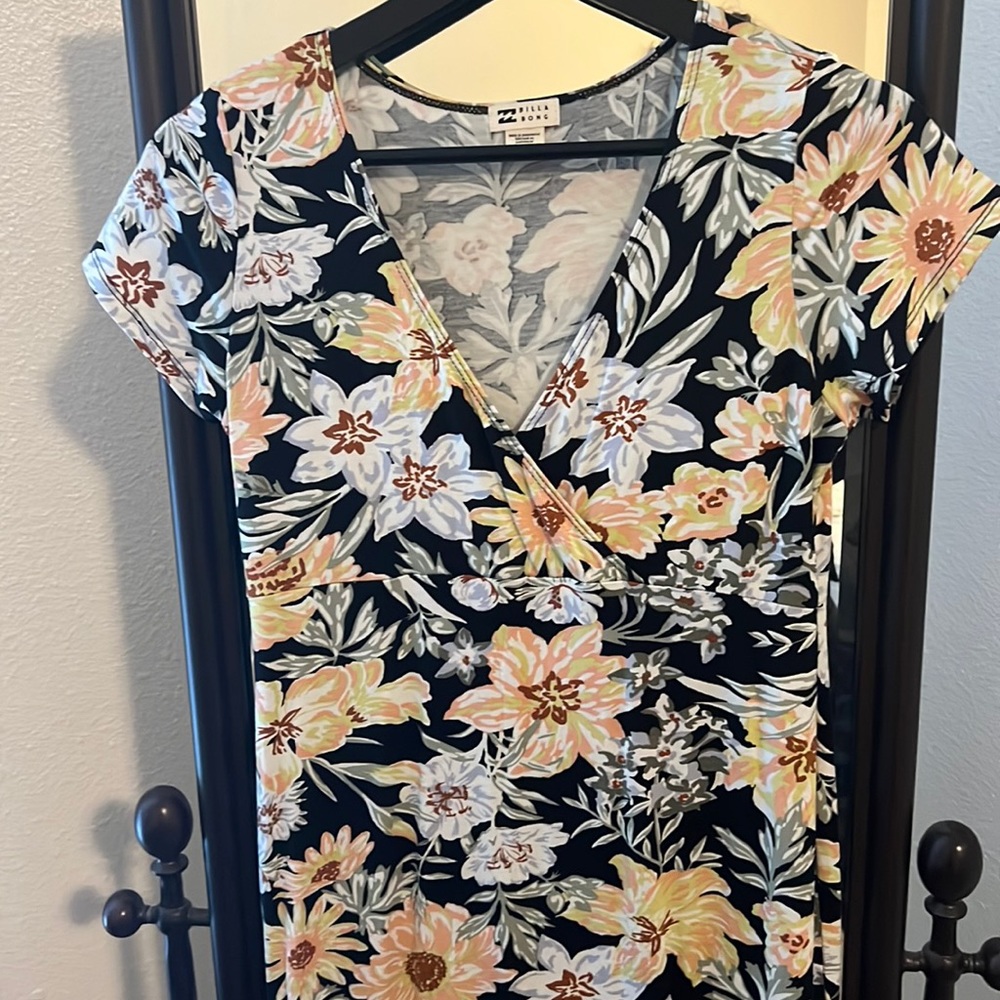 Cute billabong dress